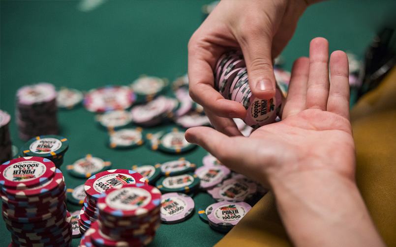 Những hình thức Bluff trong Poker là gì?